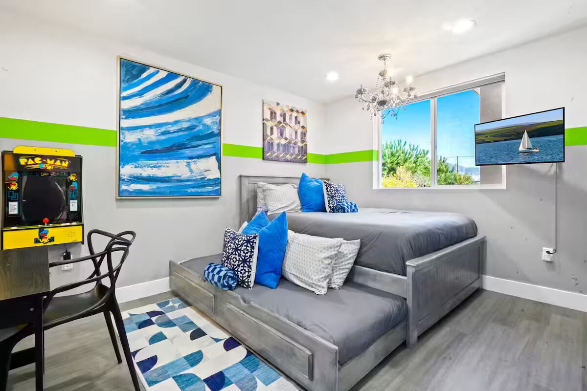 3 bedrooms, iron/ironing board, WiFi