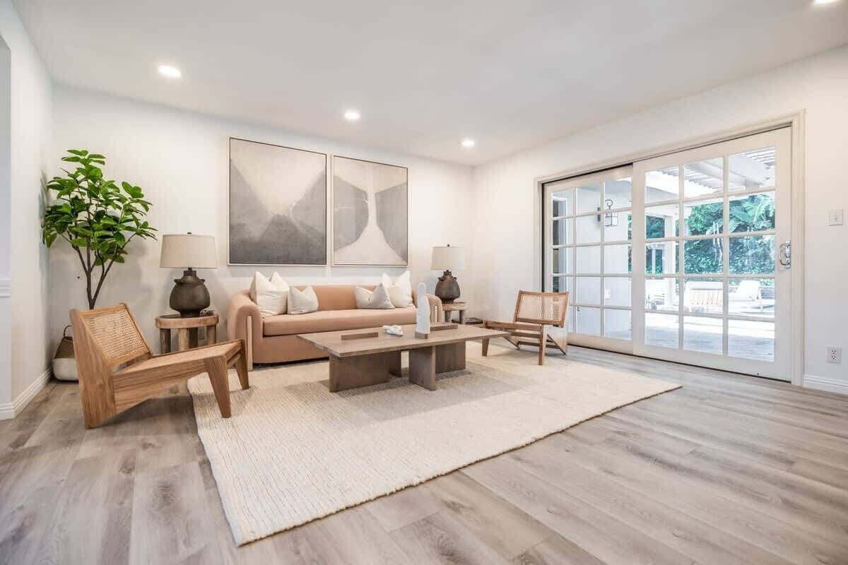 Rumah (4 Bedrooms) | Area keluarga | TV layar datar, perapian, foosball, dan meja tenis meja