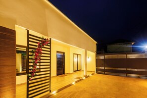 Terrace/patio - Villa cozy high standing. Roadside location. Ideal for families. (Douala)