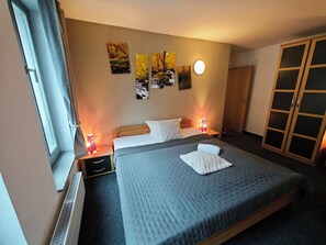 3 bedrooms, iron/ironing board, travel cot, free WiFi - Bacharach Old Town – Rhein & Wein | up to 7 guest with castle view, near Loreley (Bacharach)