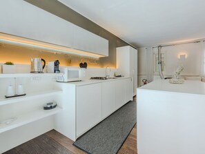 Microwave, oven, dishwasher