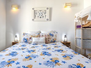 2 bedrooms