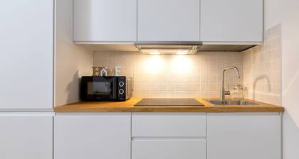 Herrliche Wohnung für 4 Personen mit Klimaanlage, TV, Terrasse und Parkplatz