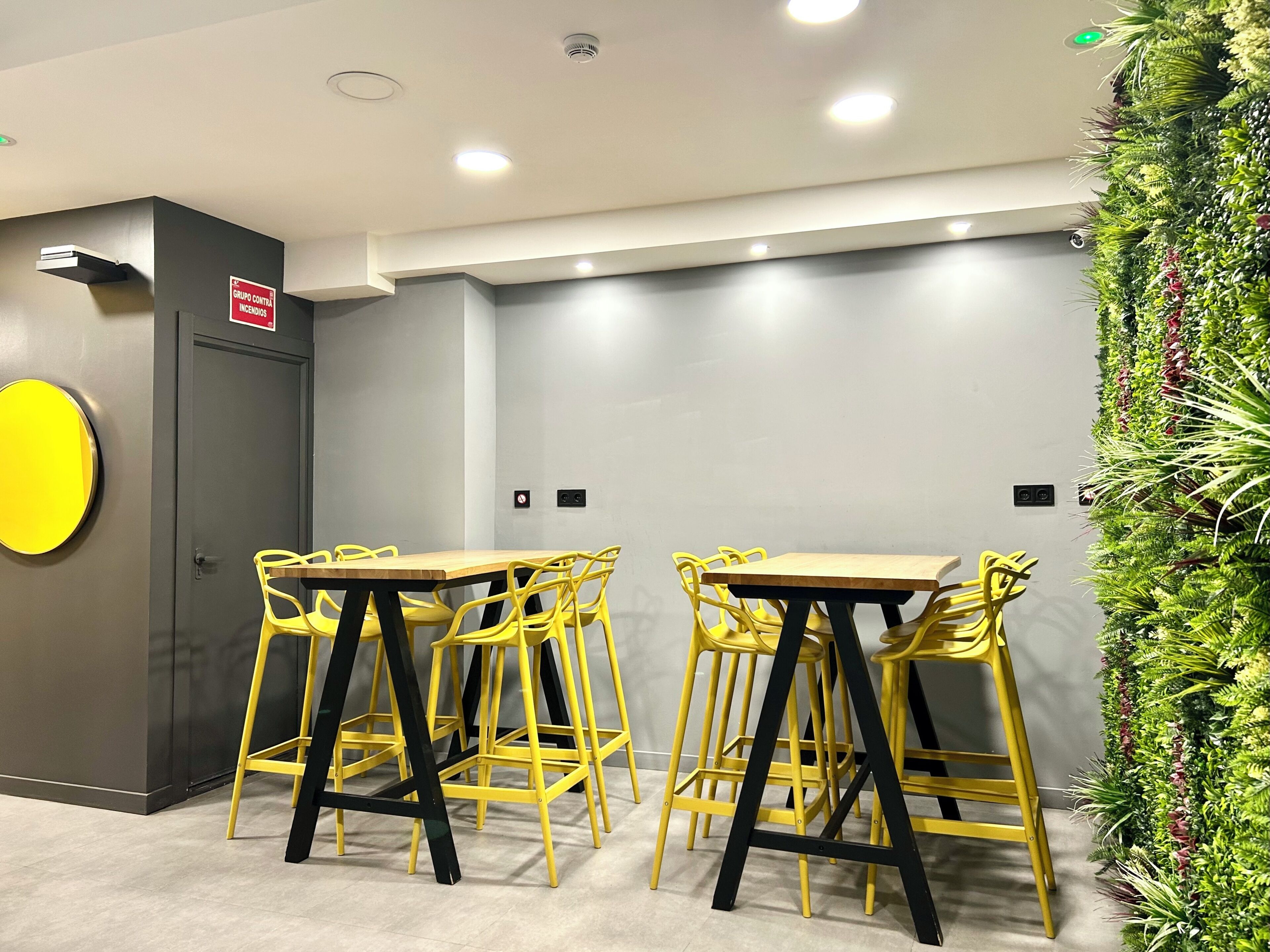Photo - ZUR Boutique Hostel