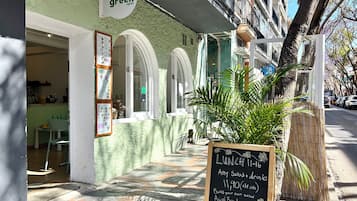 Fachada de la propiedad
