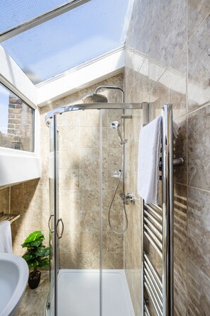 Haartrockner, Handtücher