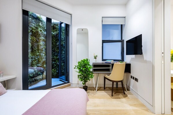 1 chambre, fer et planche à repasser, Wi-Fi gratuit, draps fournis