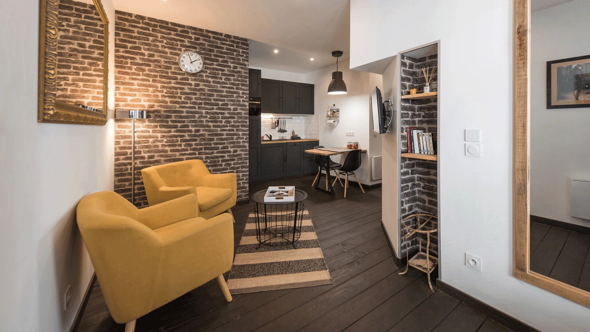 Căn hộ Tiêu chuẩn, quang cảnh thành phố | Khu phòng khách