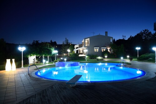 Escape Villa in Melissochori