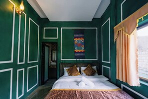 Basic Double Room, Courtyard View | Soundproofing, free WiFi