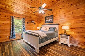 3 soverom, strykejern/-brett, wi-fi (inkludert) og sengetøy