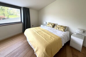 4 bedrooms, desk, iron/ironing board, free WiFi - Wonderful 4-bedroom villa with WiFi in Llanes (La Pereda)