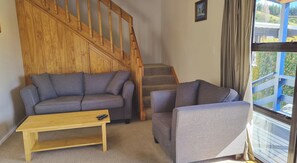 TV - Relaxing 3BR Home in Whangamata Near Trails & Town (Whangamata)