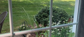 Cozy 3BR Family Stay Near Hershey & Harrisburg • Sleeps 1-5 • Free Parking