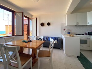 Dining - JERRY BEACH HOUSE (Costa Saracena - Castelluccio)