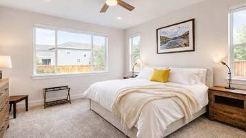 3 bedrooms, desk, iron/ironing board, WiFi