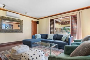 Living area - Rose Hall (Montego Bay)