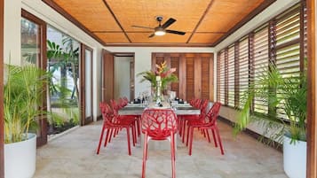 Restauration dans la chambre