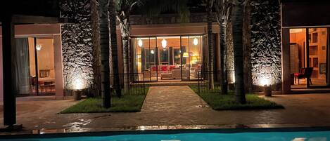 Indoor pool, outdoor pool