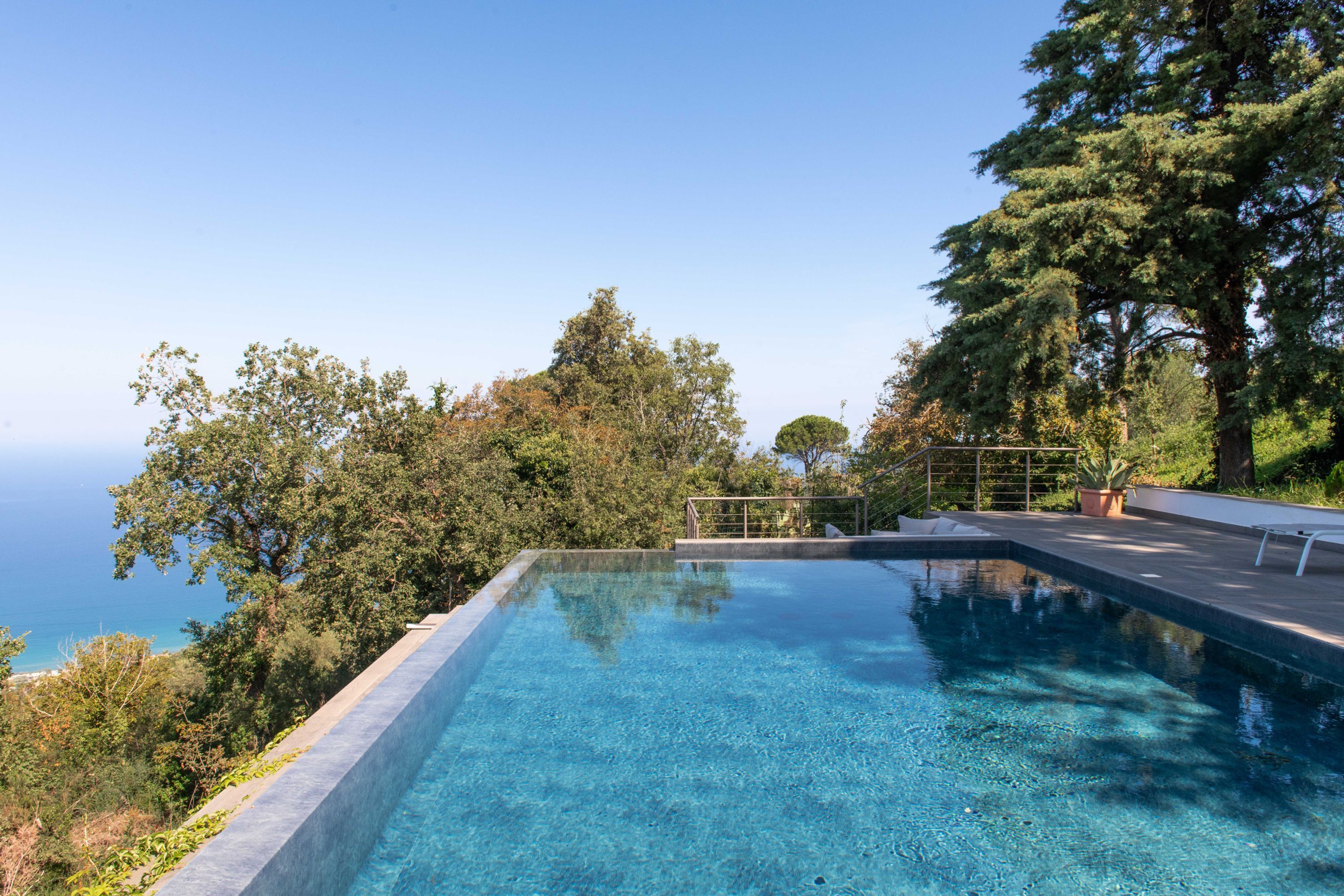 別墅, 吸煙房 | 4 間臥室