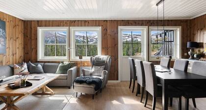 FA786 Trysil Ski-in/Ski-out Cabin & Sauna