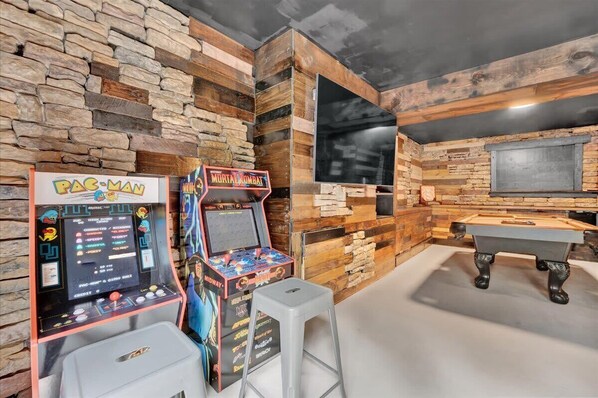 Spielezimmer