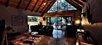 3-bedroom Bush Villa, where the Sun Rises
Mbombela South Africa