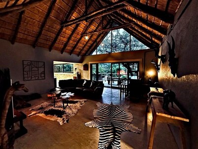 3-bedroom Bush Villa, where the Sun Rises
Mbombela South Africa