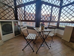Dining - Cozy and Comfortable Apartment near Fiumicino Airport (Lazio)