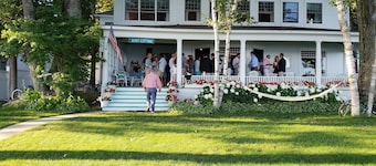 Delightful 11-bedroom cottage on the water in Harbor Springs....