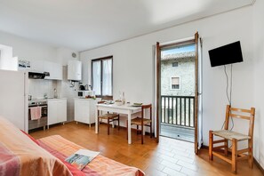 1 bedroom, WiFi, bed sheets - Frapporta Apartments (Tenno)