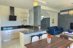 Private kitchen - Perla Resort Holiday Homes (Ishëm)