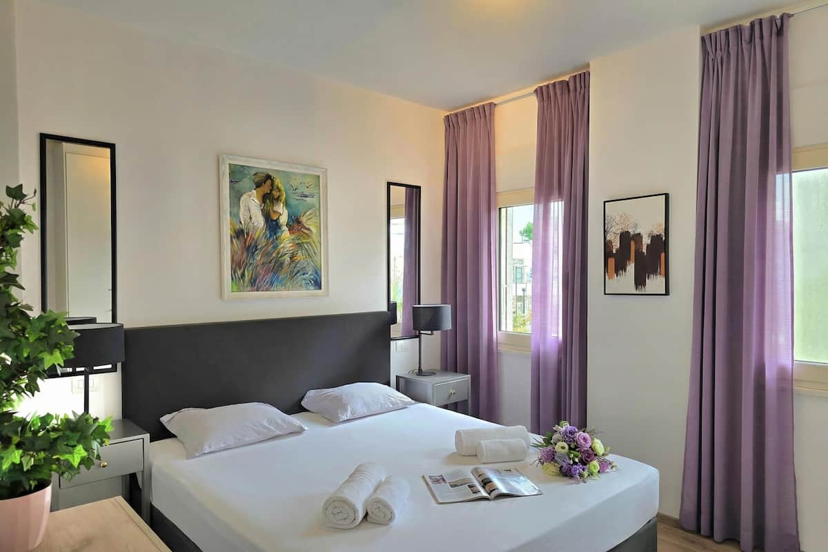 Family Apartment, 2 Bedrooms, 2 Bathrooms (Perla Resort Holiday Homes 144)