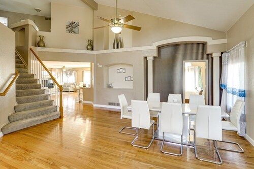 6 bedroom, 4BR, private HOTTUB 