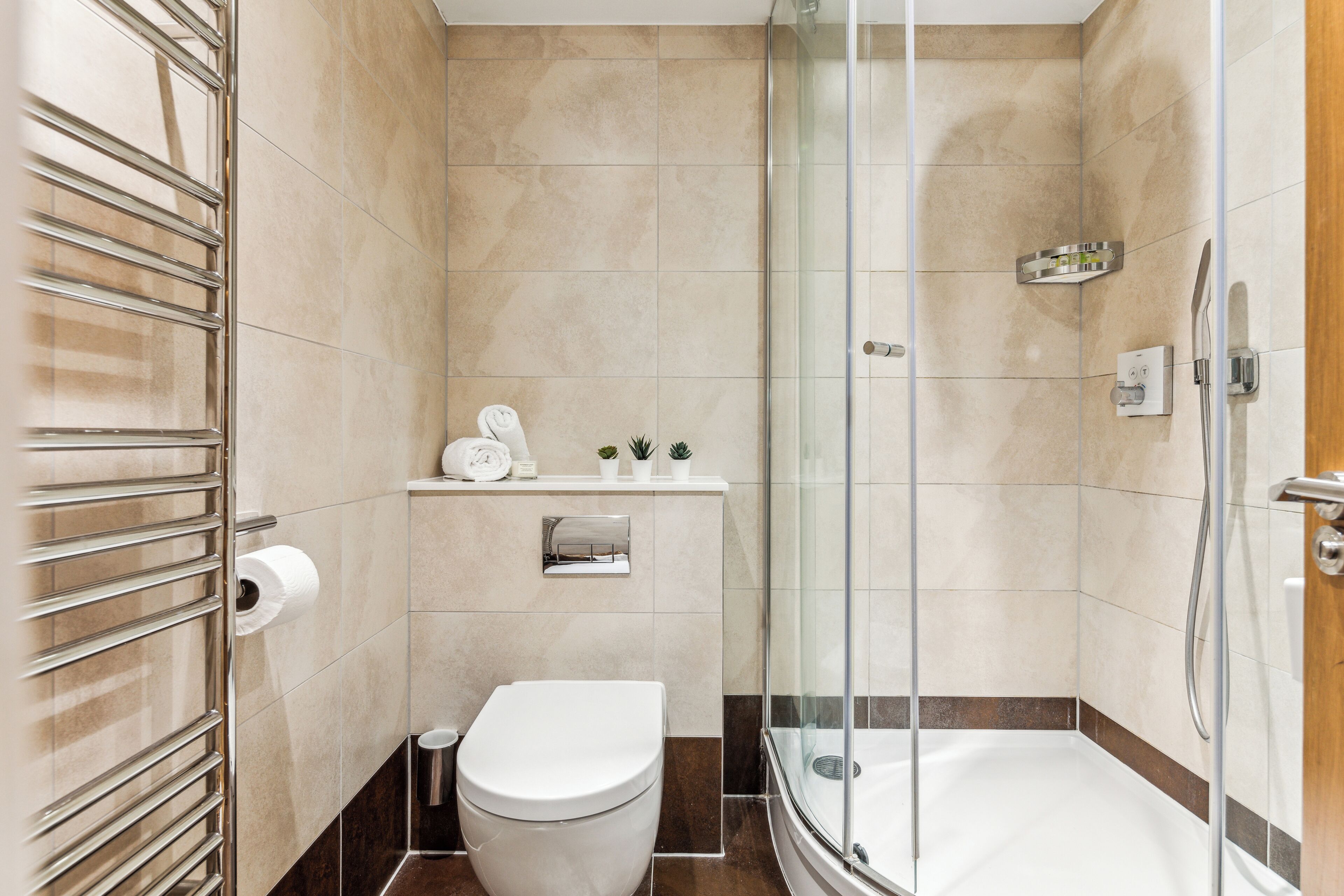 City Apartment, 1 Double Bed with Sofa bed, Non Smoking, Courtyard Area | Bathroom