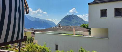 Pemandangan dari properti