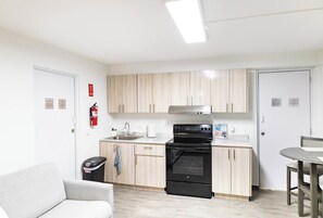 Fridge, microwave, coffee/tea maker, toaster