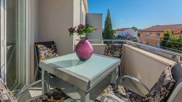 Standard-Apartment, Gartenblick | Balkon