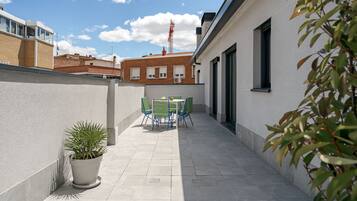 Apartament, 1 dormitori, vistes a la ciutat | Terrassa o pati