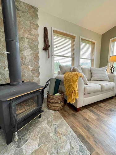 High-View Catskills Cabin