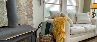 High-View Catskills Cabin