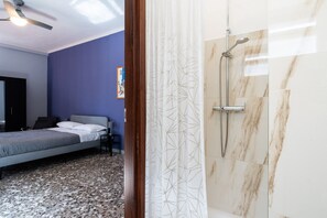 3 chambres, fer et planche à repasser, Wi-Fi gratuit, draps fournis