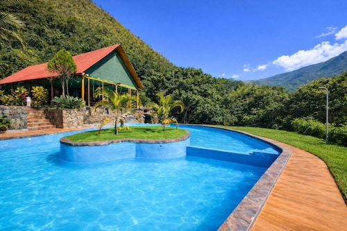 www.ecoterralodge.com