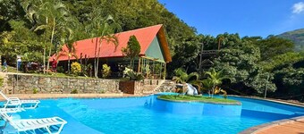 www.ecoterralodge.com
