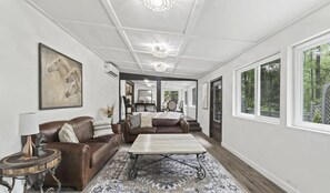Interior - New listing! Ultra private Modern Ranchette in Historic Mandarin, Event with Fee (Jacksonville)