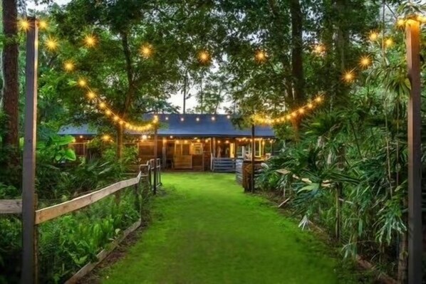 Property grounds - New listing! Ultra private Modern Ranchette in Historic Mandarin, Event with Fee (Jacksonville)