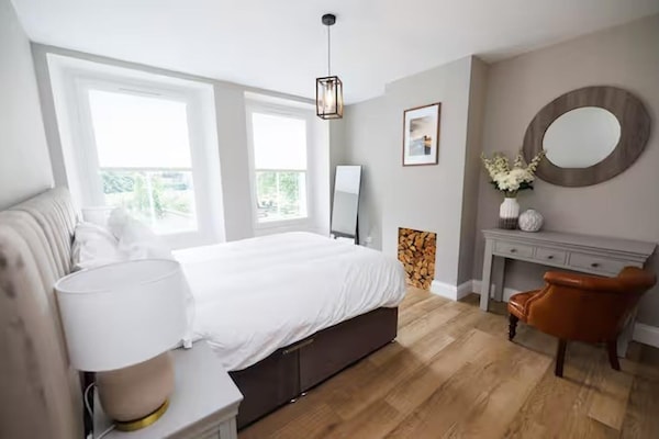 Apartment | 3 bedrooms, iron/ironing board, free WiFi, bed sheets