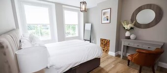 Stylish 3-bed Apartment in the Heritage Quarter