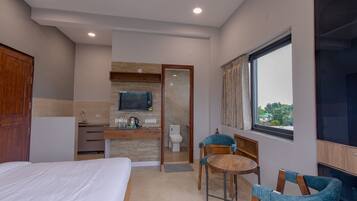 Deluxe-Zimmer, Talblick | 1 Schlafzimmer, schallisolierte Zimmer