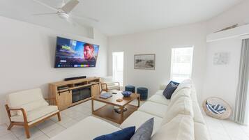 TV connectée, cheminée